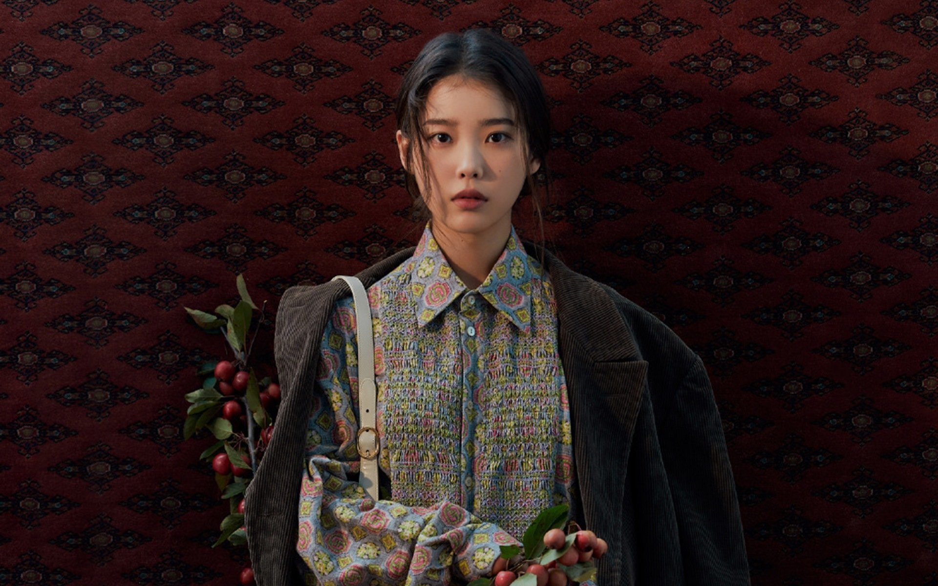 球队后防高位站位策略是否增加越位风险,后防最好的球队